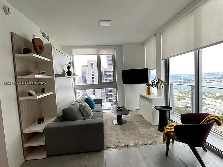 227 NE 2nd St #1701 — Photo 5