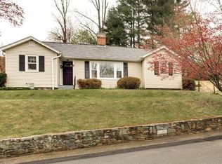 7 Crestwood St, Worcester, MA 01605