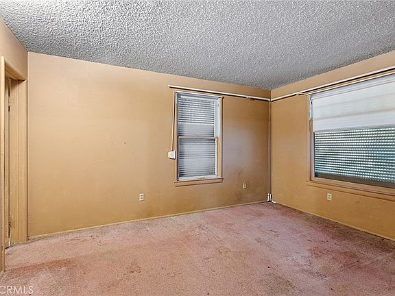 4th image of 3914 McKenzie St