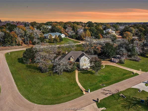 9182 Balmoral Bnd, Iola, TX 77861