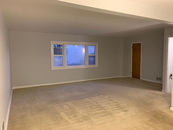 5th image of 307 Belleville Ave