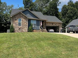 329 Windsong Dr, La Fayette, GA 30728