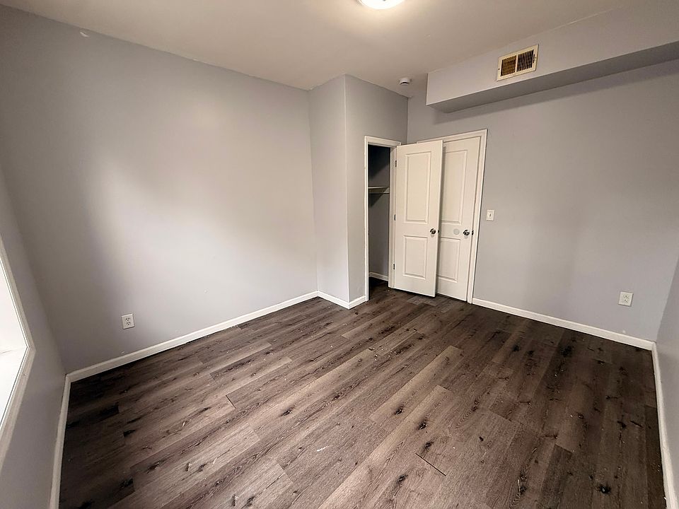 2nd image of 122 Wade St #1E