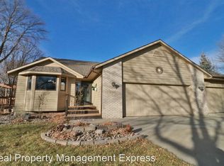 2301 S Roosevelt Ave, Sioux Falls, SD 57106