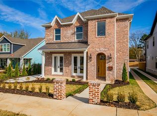 211 SW F St, Bentonville, AR 72712