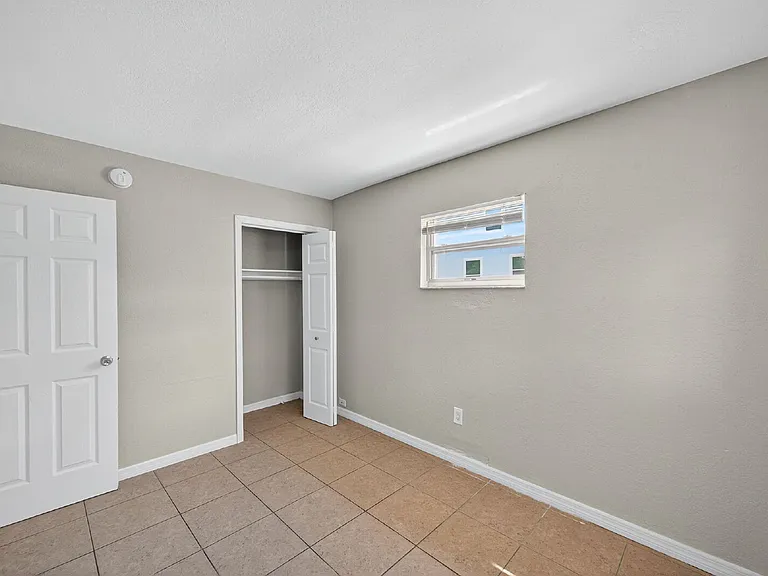 1771 Russell St S #3 — Photo 18