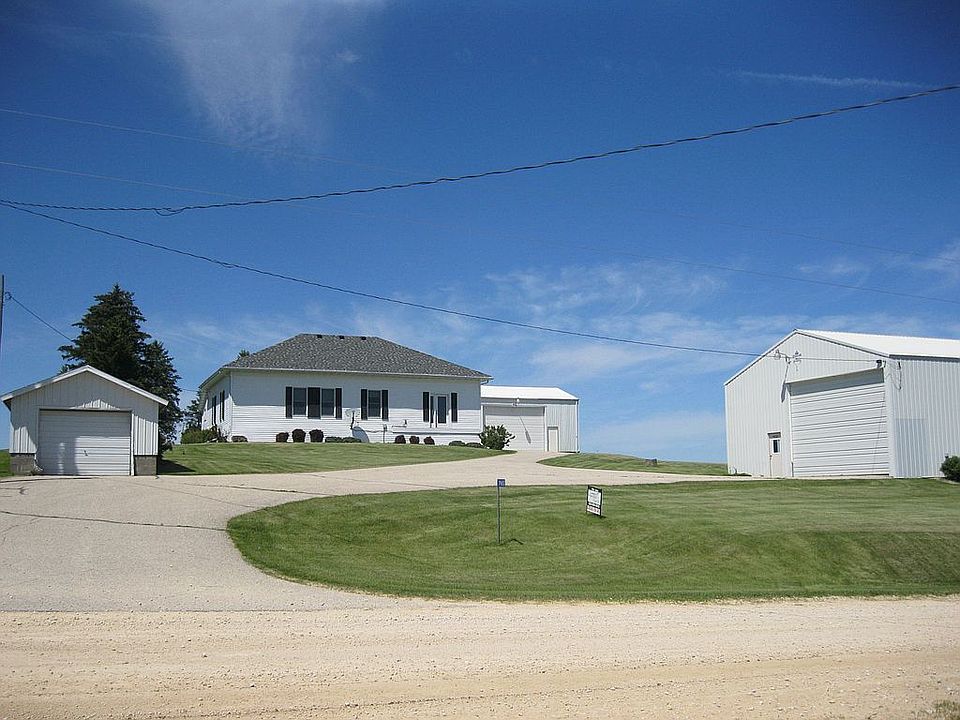 2nd image of 19658 135th St