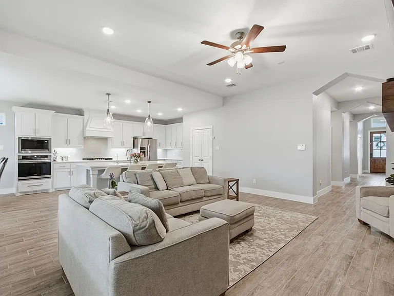 7217 Mantle Ridge Dr — Photo 9