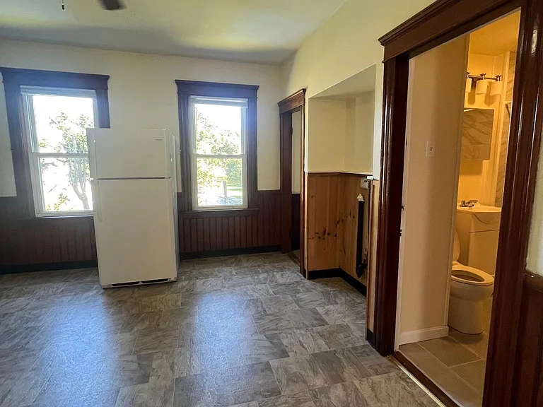 101 Greenwood St #2 — Photo 8