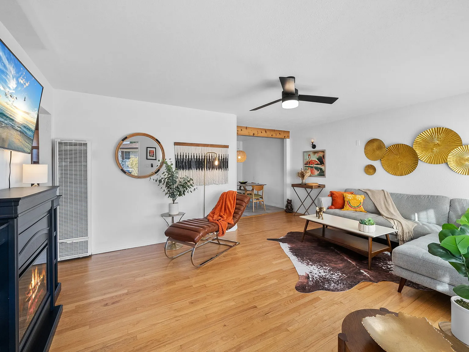 2 bed, $3,600 — Photo 1