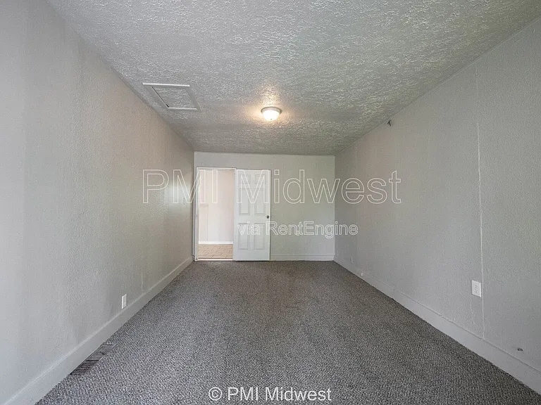 5925 Sunwood Dr — Photo 14