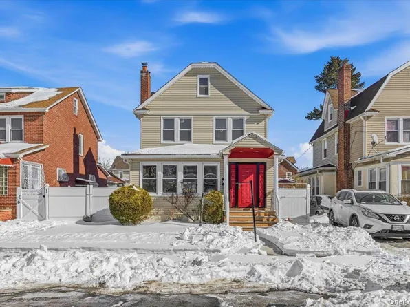 10973 200th Street, Saint Albans, NY 11412