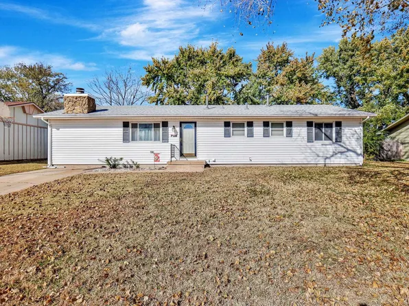 7326 W Frazier Ln, Wichita, KS 67212