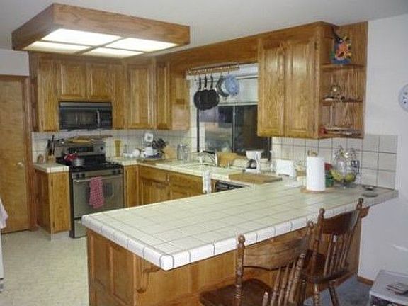 2nd image of 2501 Black Oak Dr