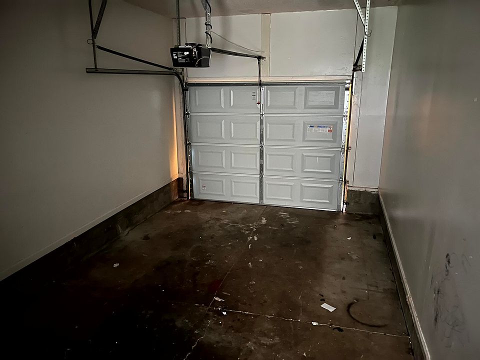 2nd image of 3883 Crest Drive