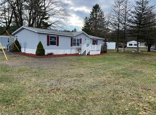 6 Mapledale Rd, Holland Patent, NY 13354