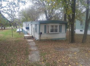 1033 Walnut Ave, Osawatomie, KS 66064