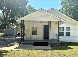 216 E East St, Russellville, AR 72801