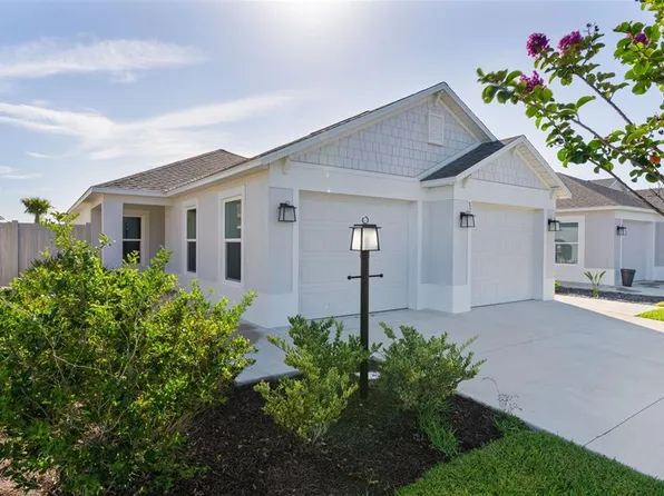 1363 Darren Dr, Okahumpka, FL 34762