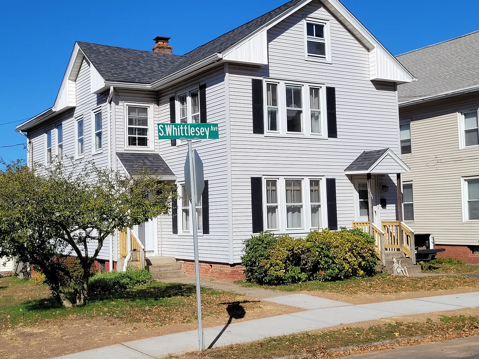 2 bed, 1100 sqft, $1,650 — Photo 1