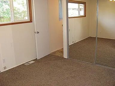 4th image of 287 Heritage Ave