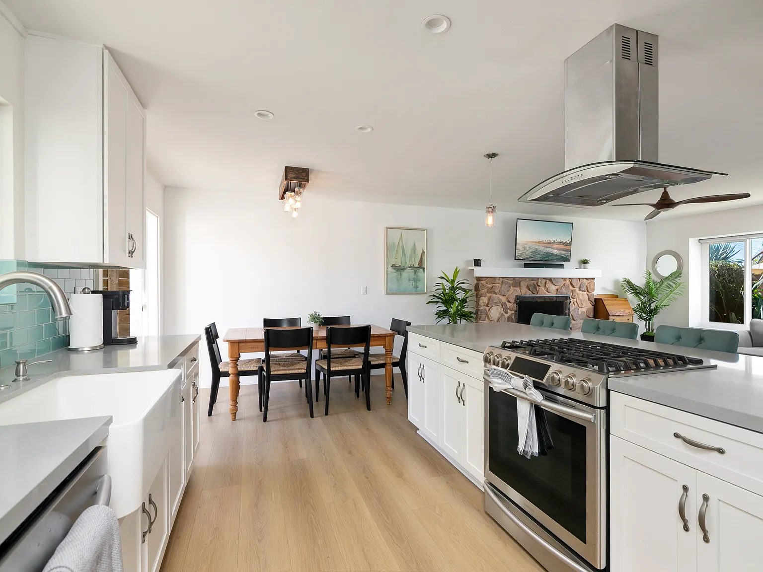 3 bed, 1261 sqft, $9,000 — Photo 4
