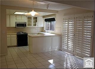 3rd image of 2286 Pacific Ave #9