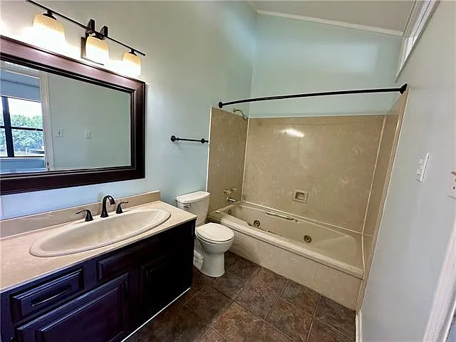 13 Lake Breeze Dr — Photo 17