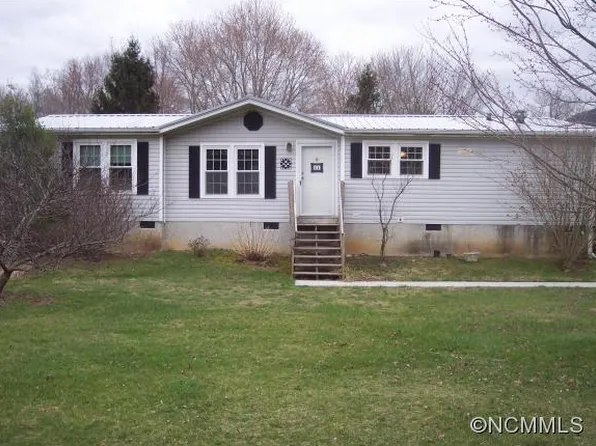 11 River Meadow Dr, Swannanoa, NC 28778