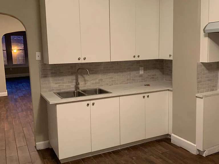3547 S Union Ave #2 — Photo 5