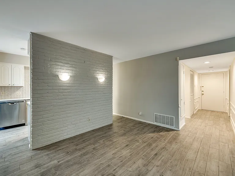 168 Barilla Pl #A-102 — Photo 13