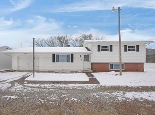 10468 Loches Rd, Saint Louisville, OH 43071