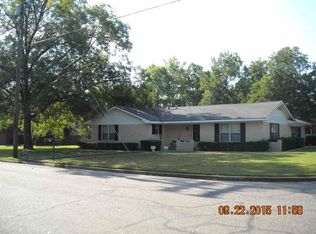 621 W Pine St, Durant, OK 74701