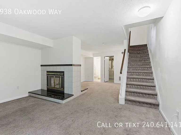 8938 Oakwood Way — Photo 15