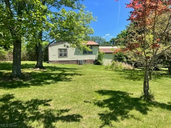 2860 Run A Round Rd NE, Junction City, OH 43748