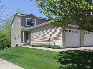 3168 River Falls Ct NW, Rochester, MN 55901