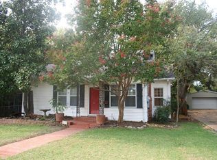 1502 N Woods St, Sherman, TX 75092