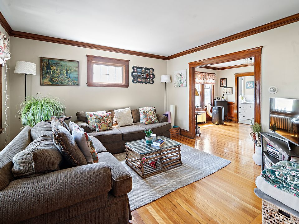 1st image of 221 Faneuil St