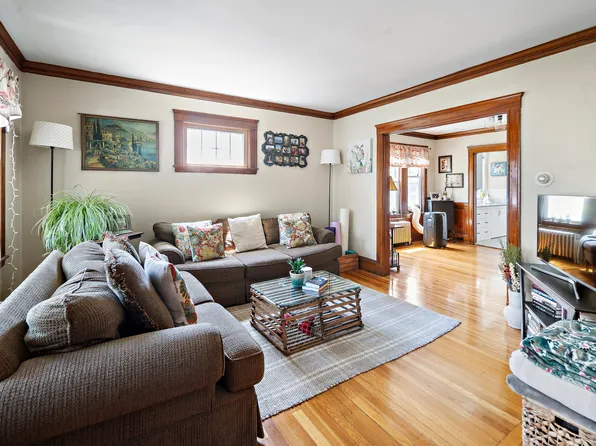 221 Faneuil St, Brighton, MA 02135