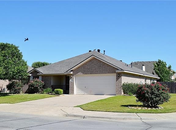 2nd image of 3200 Muleshoe Ln