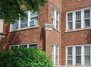 4906 W Hutchinson St Floor 2, Chicago, IL 60641