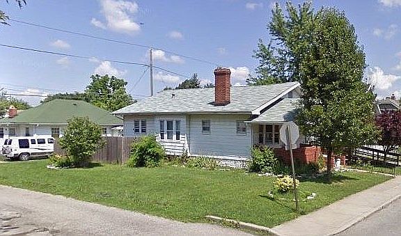 3rd image of 702 Wallace Ave