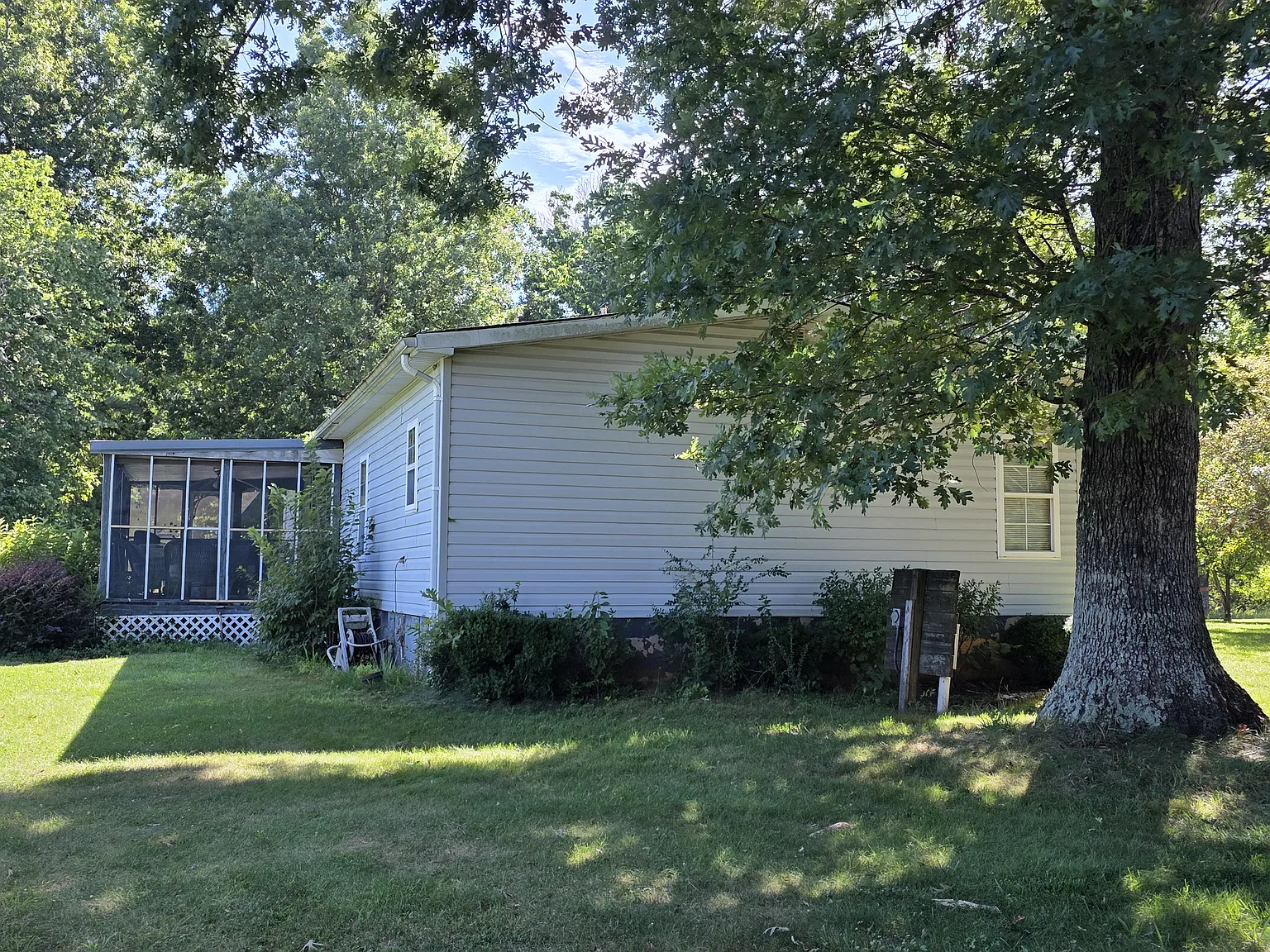 3 bed, 1824 sqft, $1,500 — Photo 3