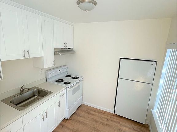 2nd image of 1335 11th Ave APT 5