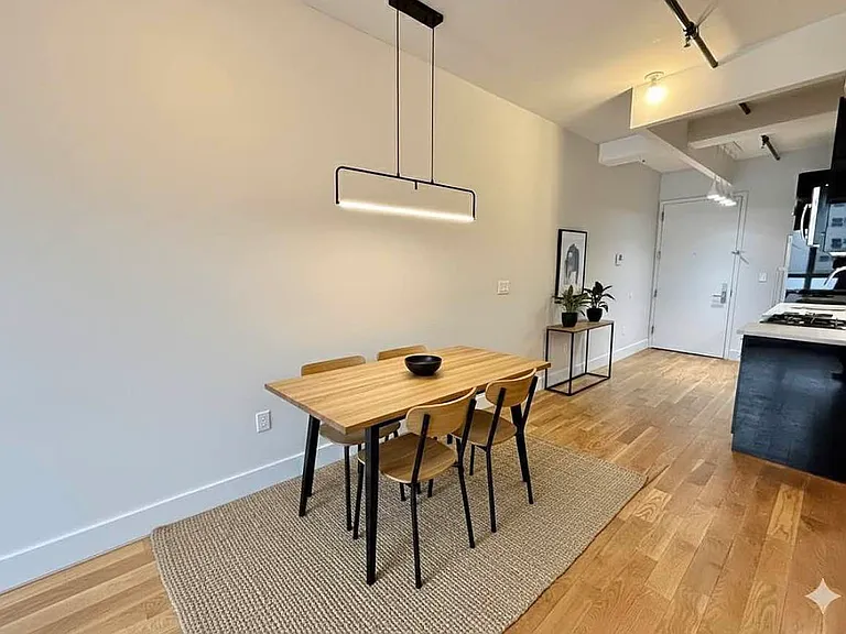 880 Dekalb Ave #205 — Photo 2