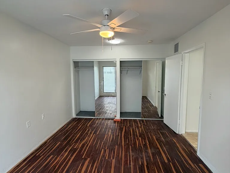 1600 NE 114th St #204 — Photo 7