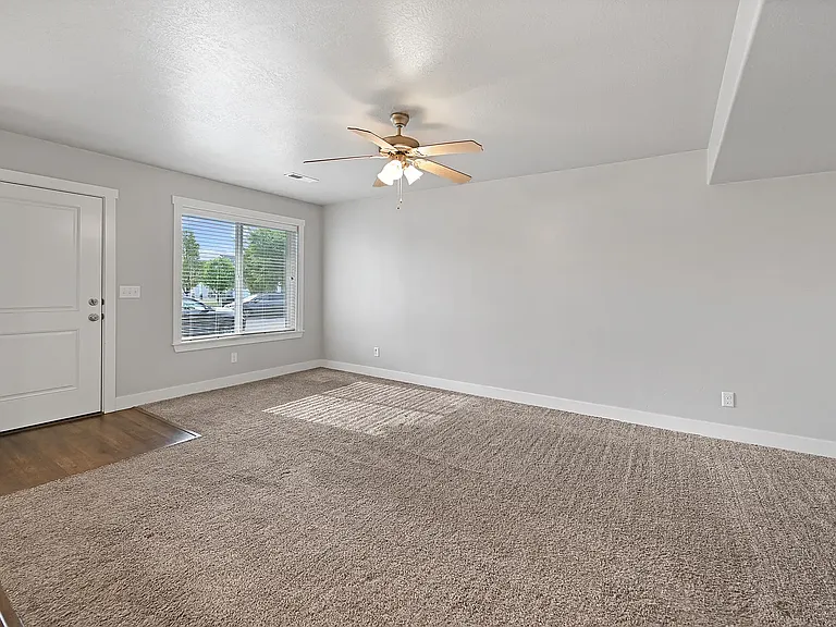2444 N 200 E #2444 — Photo 2