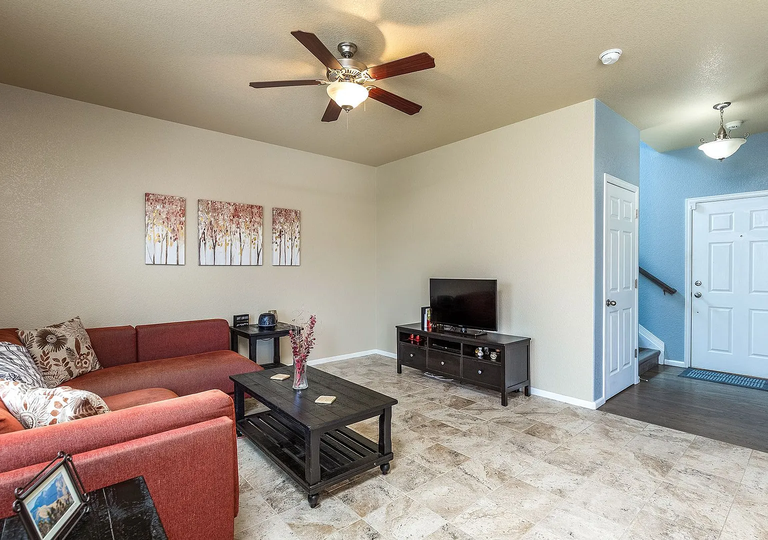Evolve Real Estate: Available September 5 Newer 4 Bedroom Home with Finished Basement and Large Y... — Photo 4