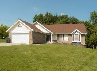 6803 Amanda Lynn Dr, Hazelwood, MO 63042