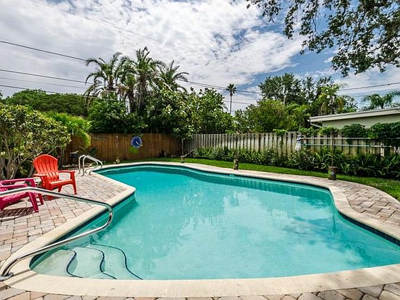 2nd image of 10239 Bay Hills Dr